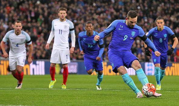 略和队员调 略和队员调