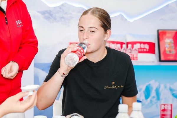 世羽联年终总决赛：安赛龙山口茜称王封后