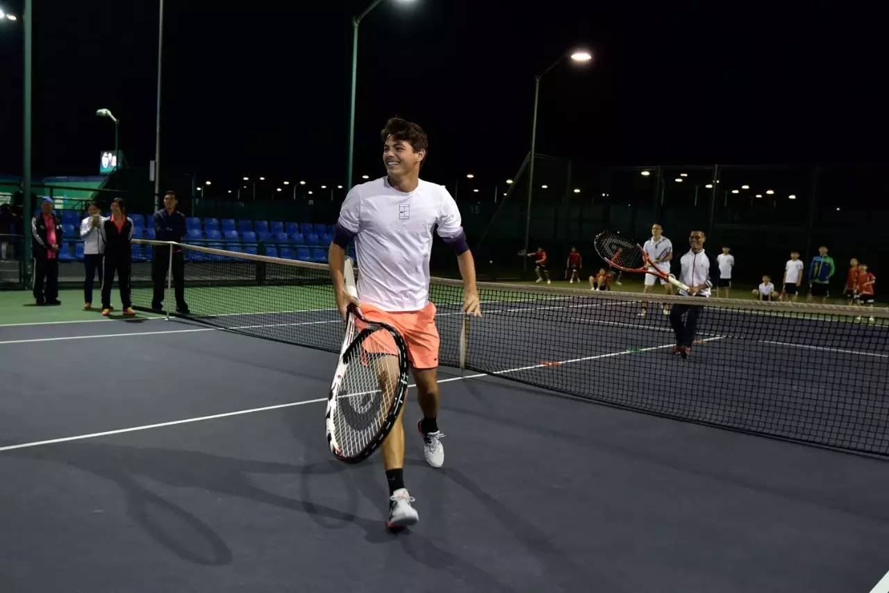 世羽联年终总决赛：安赛龙山口茜称王封后