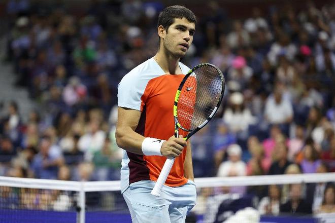 巴萨梅西助攻队友攻入制胜球