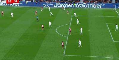 巴萨梅西助攻队友攻入制胜球