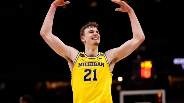 综合来看 综合来看